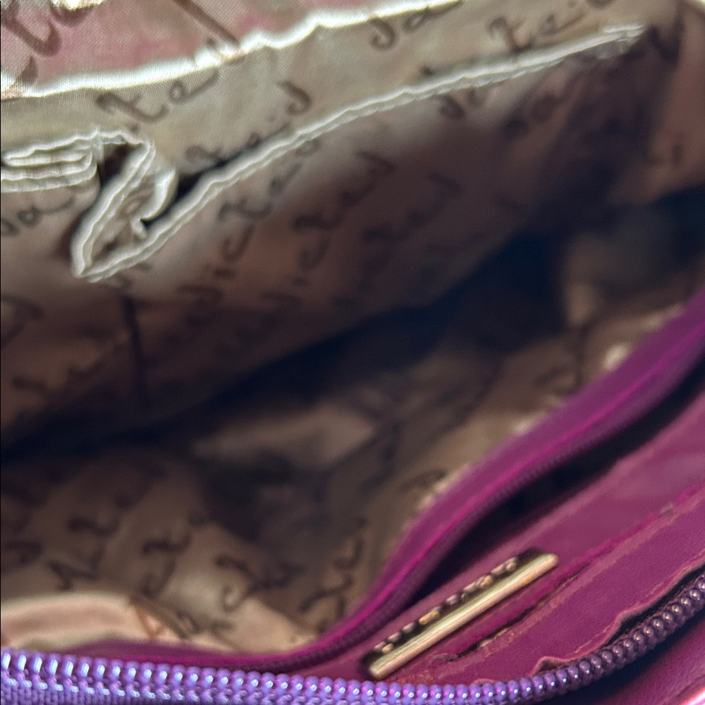 Gorgeous vintage leather Tote Bag in vibranf purple. Excellent condition - Picture 8 of 8